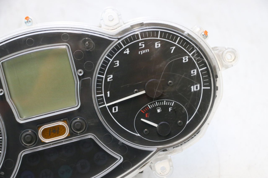 photo de CONTACHILOMETRI PIAGGIO MP3 LT 400 (2007 - 2012) - Primo piano ad alta risoluzione