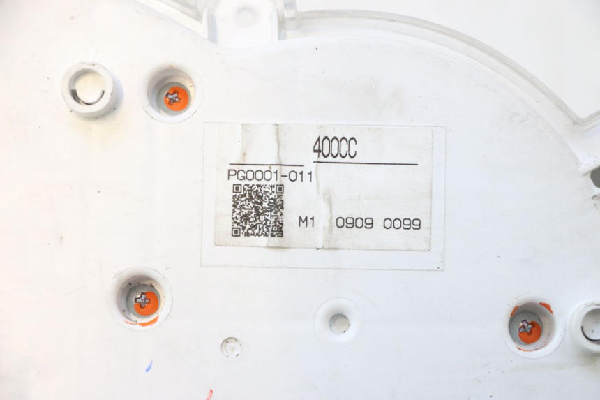 photo de CONTACHILOMETRI PIAGGIO MP3 LT 400 (2007 - 2012) - Stato della superficie e materiale