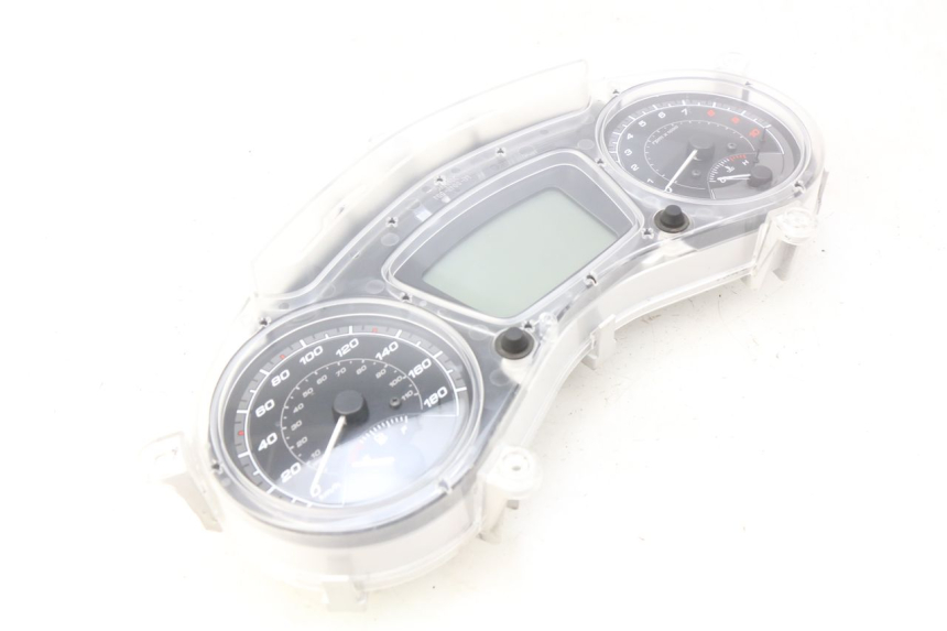 photo de CONTACHILOMETRI PIAGGIO MP3 500 (2014 - 2017) - Altra vista dell'articolo