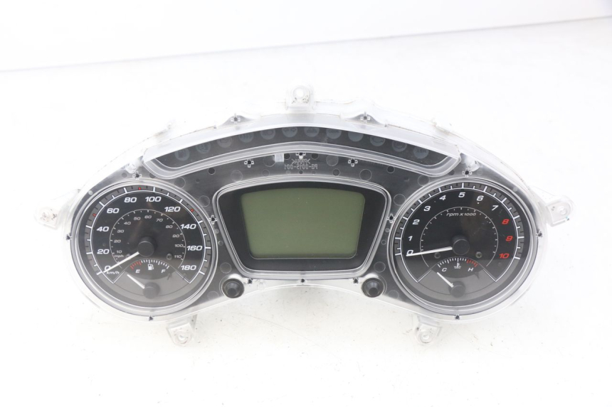 photo de CONTACHILOMETRI PIAGGIO MP3 500 (2014 - 2017) - Caratteristiche distintive