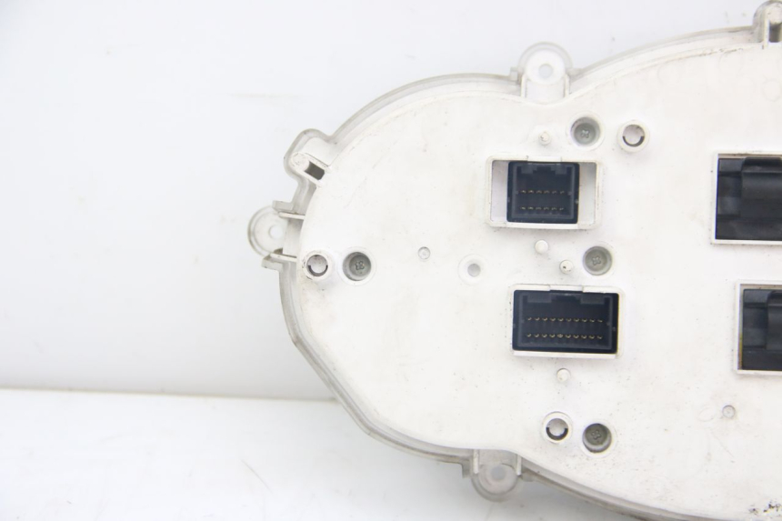 photo de CONTACHILOMETRI PIAGGIO MP3 125 (2006 - 2014) - Marcature e riferimenti originali