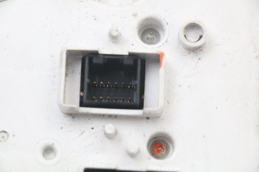 photo de CONTACHILOMETRI PIAGGIO MP3 125 (2006 - 2014) - Marcature e riferimenti originali