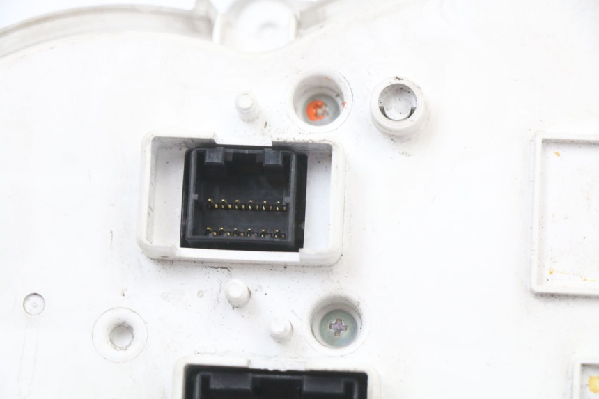 photo de CONTACHILOMETRI PIAGGIO MP3 125 (2006 - 2014) - Altra vista dell'articolo