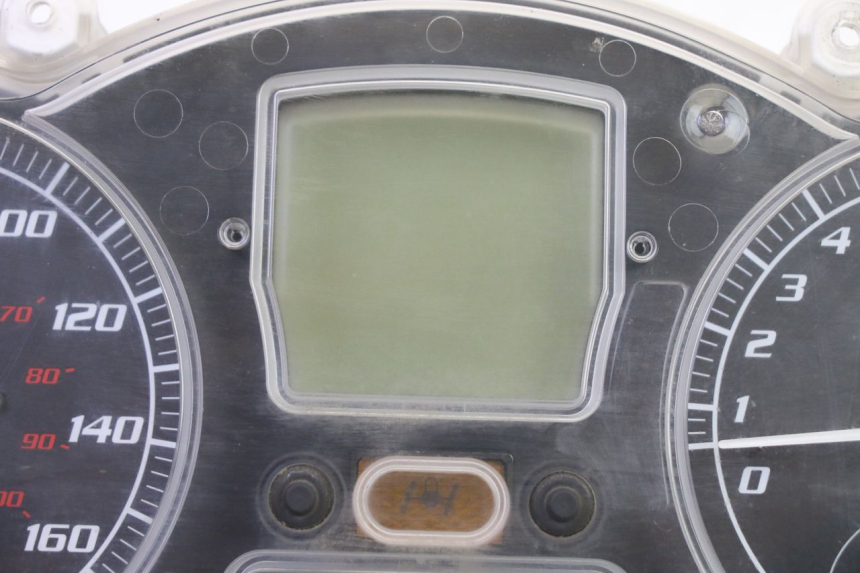 photo de CONTACHILOMETRI PIAGGIO MP3 RL 250 (2006 - 2010) - Zoom sullo stato d'uso