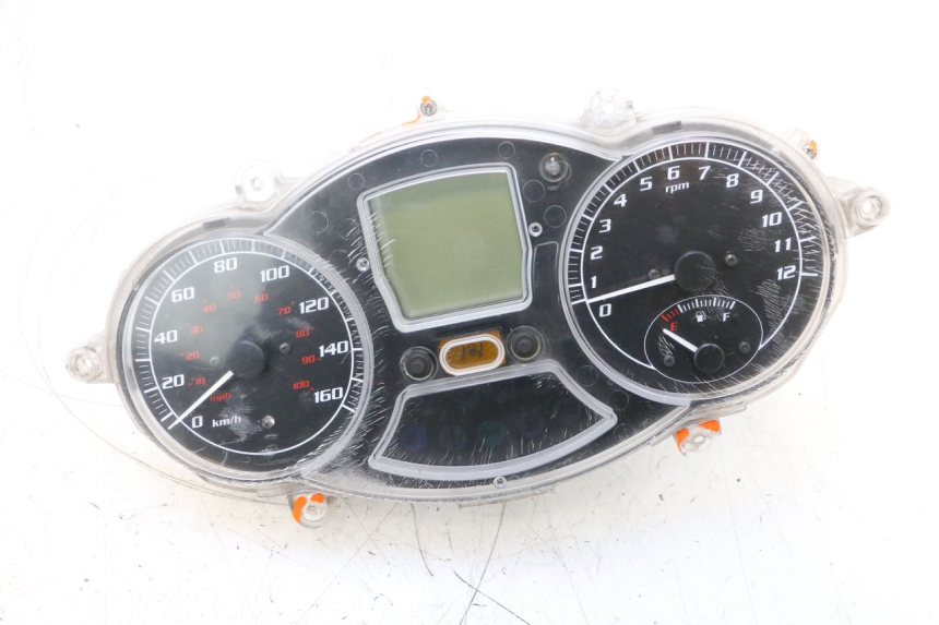 photo de CONTACHILOMETRI PIAGGIO MP3 RL 250 (2006 - 2010) - Vista principale