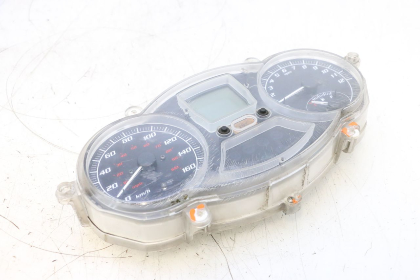 photo de CONTACHILOMETRI PIAGGIO MP3 RL 250 (2006 - 2010) - Zoom sui componenti