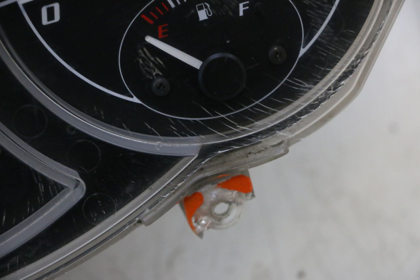 photo de CONTACHILOMETRI PIAGGIO MP3 RL 250 (2006 - 2010) - Zoom qualità usato