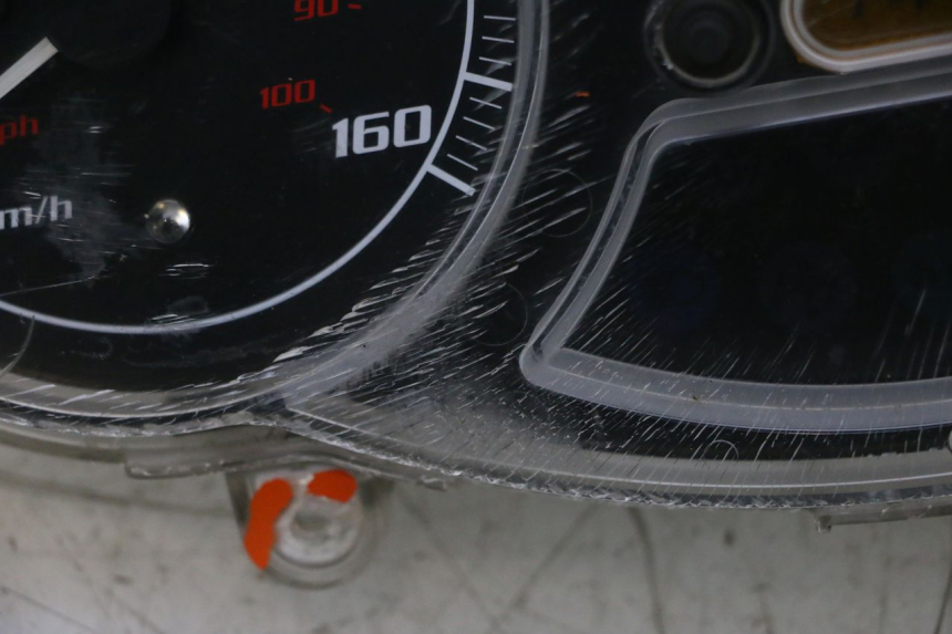 photo de CONTACHILOMETRI PIAGGIO MP3 RL 250 (2006 - 2010) - Dettaglio del componente