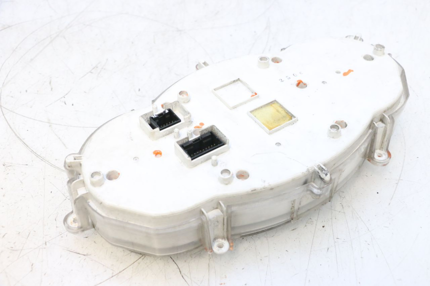 photo de CONTACHILOMETRI PIAGGIO MP3 RL 250 (2006 - 2010) - Vista d'insieme del prodotto