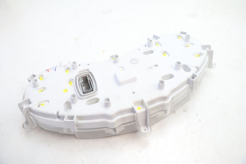 photo de CONTACHILOMETRI PIAGGIO MP3 500 (2016 - 2018) - Caratteristiche distintive