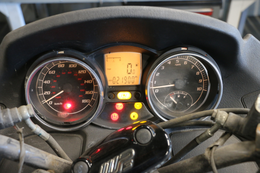 photo de CONTACHILOMETRI PIAGGIO MP3 500 (2011 - 2015) - Zoom sullo stato d'uso