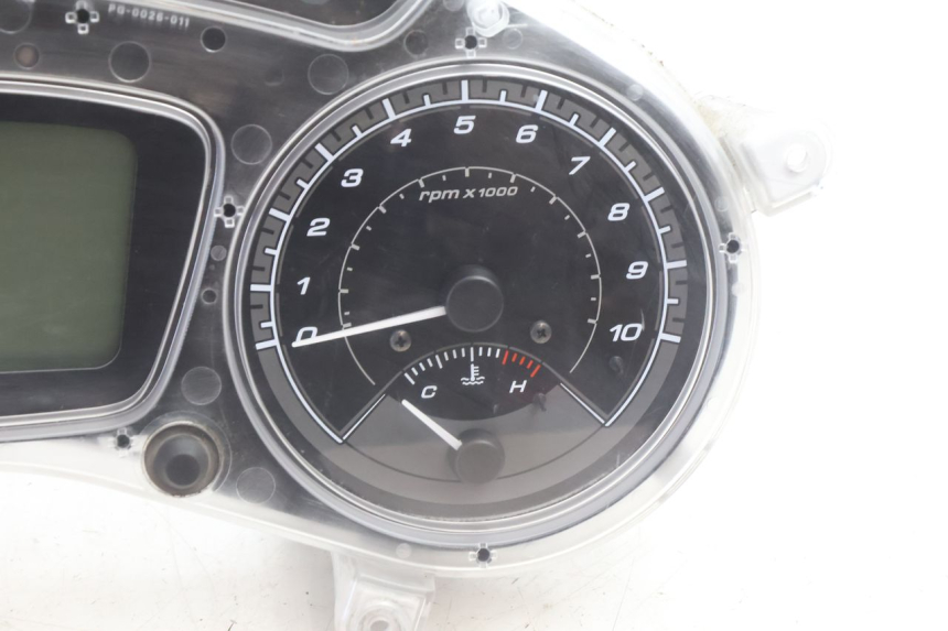 photo de CONTACHILOMETRI PIAGGIO MP3 500 (2016 - 2018) - Vista d'insieme del prodotto