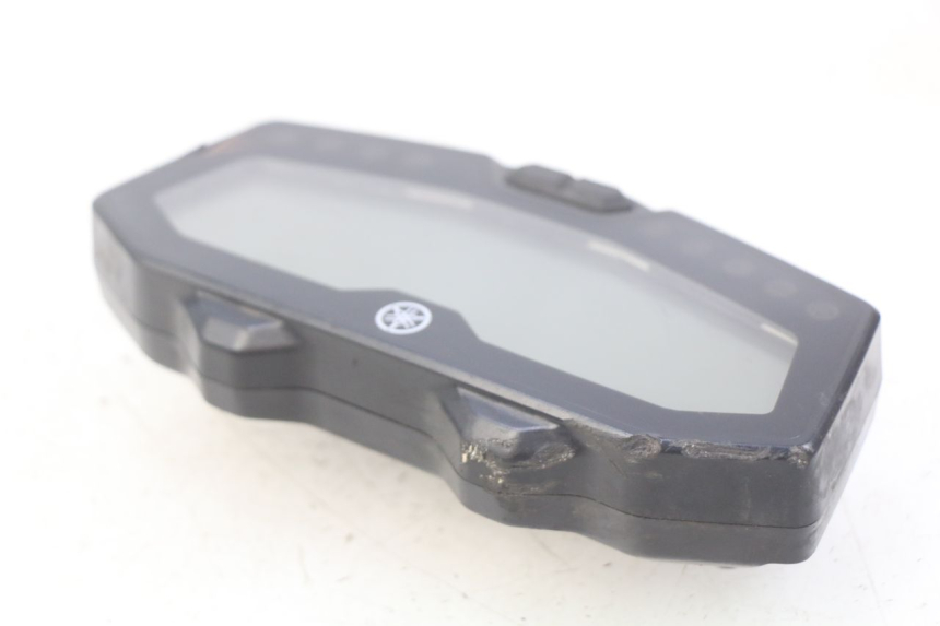 photo de CONTACHILOMETRI YAMAHA MT-07 MT07 700 (2018 - 2020) - Dettagli dei punti di fissaggio