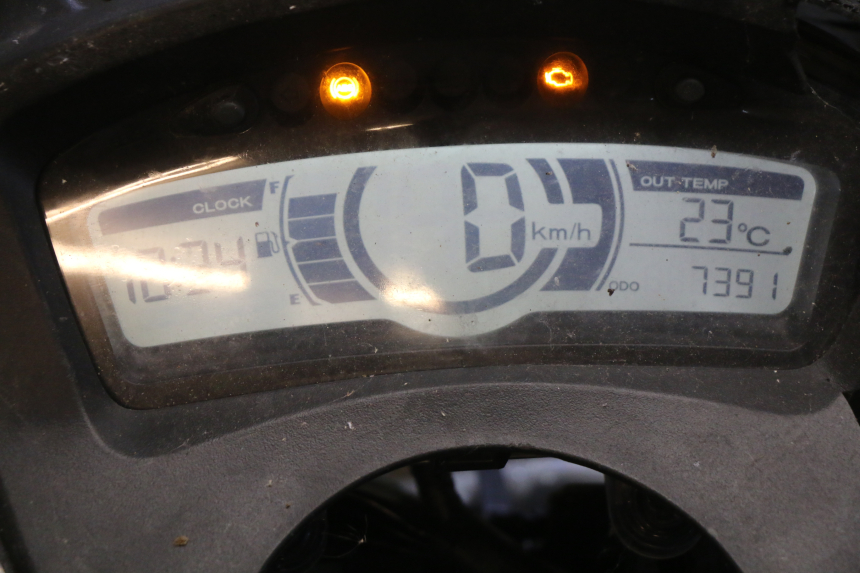 photo de Contachilometri MBK MW TRYPTIK 125 (2017 - 2022) - Dettagli dei punti di fissaggio