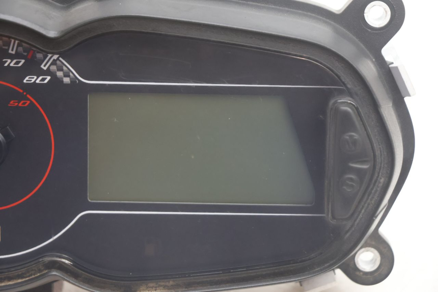 photo de CONTATORE PIAGGIO NEW TYPHOON 50 (2018 - 2021) - Zoom sullo stato d'uso