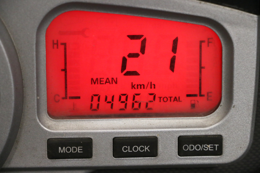 photo de CONTACHILOMETRI GILERA NEXUS 125 (2009 - 2013) - Zoom sui componenti