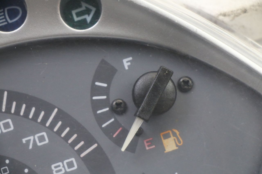 photo de CONTACHILOMETRI JM MOTORS OLDIES GT 4T 50 (2018 - 2025) - Primo piano tecnico