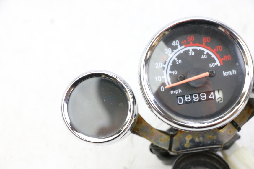 photo de CONTACHILOMETRI JM MOTORS OLDIES GT 4T 50 (2018 - 2025) - Primo piano tecnico