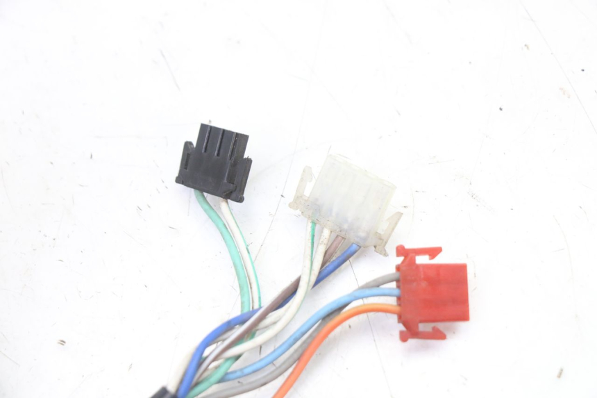 photo de CONTACHILOMETRI SYM ORBIT 2 4T 50 (2008 - 2017) - Stato della superficie e materiale