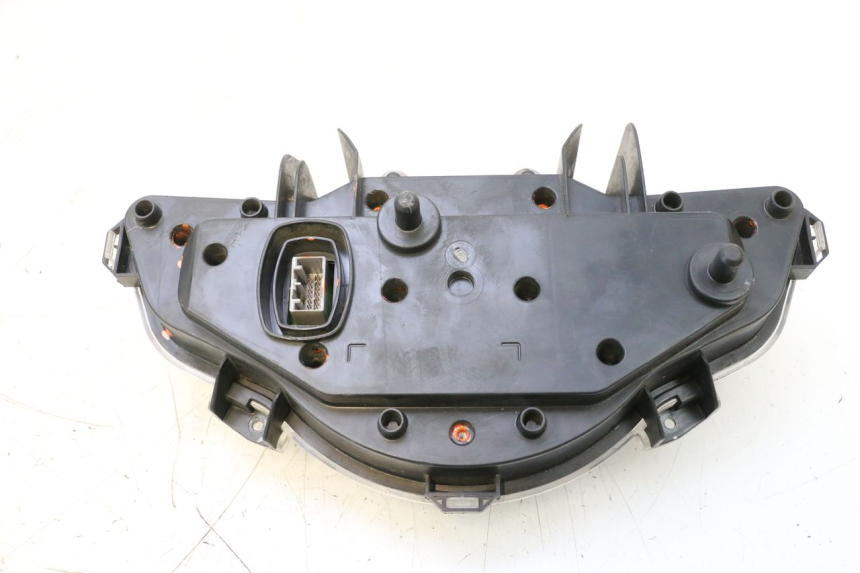 photo de Contachilometri HONDA PCX (JF57/JF64) 125 (2014 - 2018) - Caratteristiche distintive