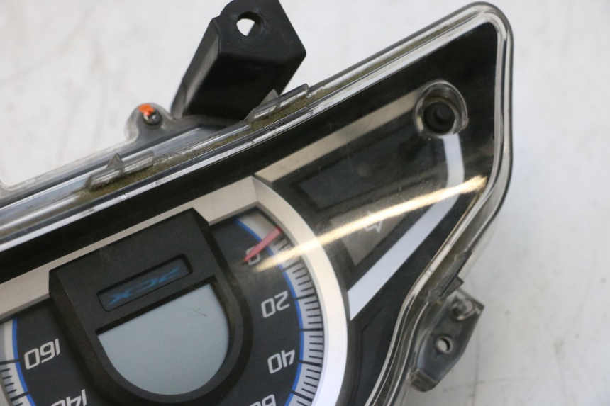 photo de Contachilometri HONDA PCX (JF57/JF64) 125 (2014 - 2018) - Altra angolazione
