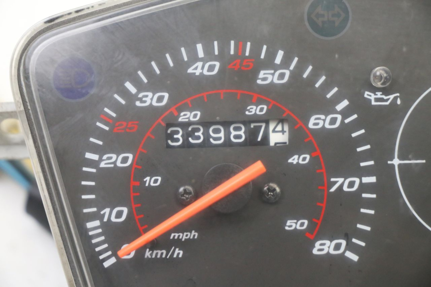 photo de CONTACHILOMETRI PEUGEOT STREETZONE I 2T 50 (2018 - 2020) - Dettaglio del componente