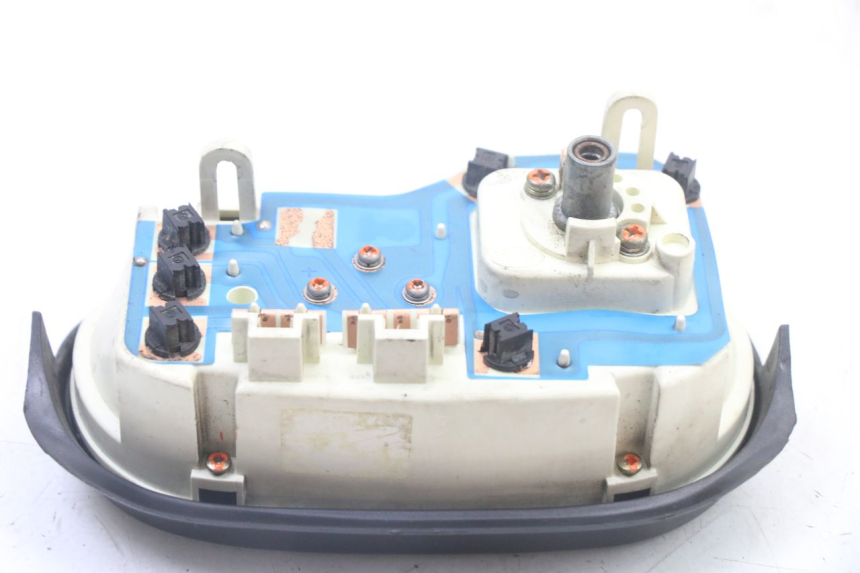 photo de CONTACHILOMETRI PEUGEOT TREKKER TKR 50 (2005 - 2014) - Dettagli dei punti di fissaggio