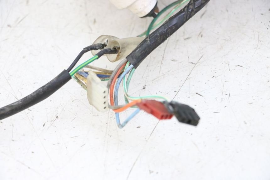 photo de CONTACHILOMETRI PEUGEOT TWEET 4T 50 (2014 - 2019) - Dettagli dei punti di fissaggio