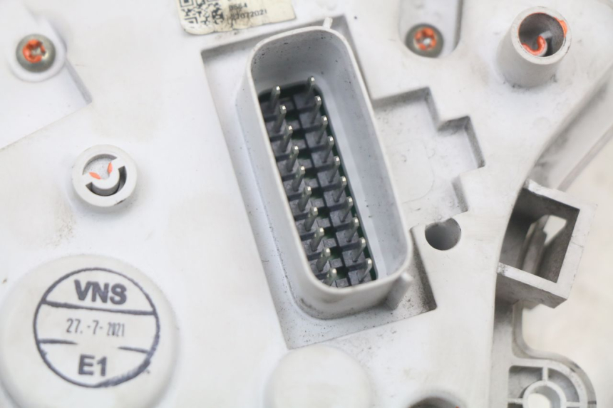 photo de CONTACHILOMETRI PIAGGIO LIBERTY IGET 4T 50 (2021 - 2025) - Dettagli dei punti di fissaggio