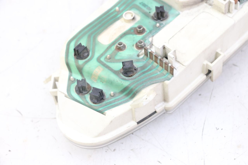 photo de CONTACHILOMETRI APRILIA RALLY AC 50 (1995 - 2004) - Dettagli dei punti di fissaggio