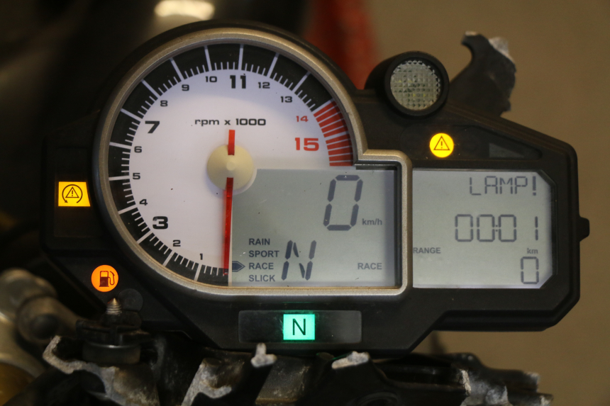 photo de Contachilometri BMW S RR ABS S1000RR 1000 (2009 - 2011) - Zoom sui componenti