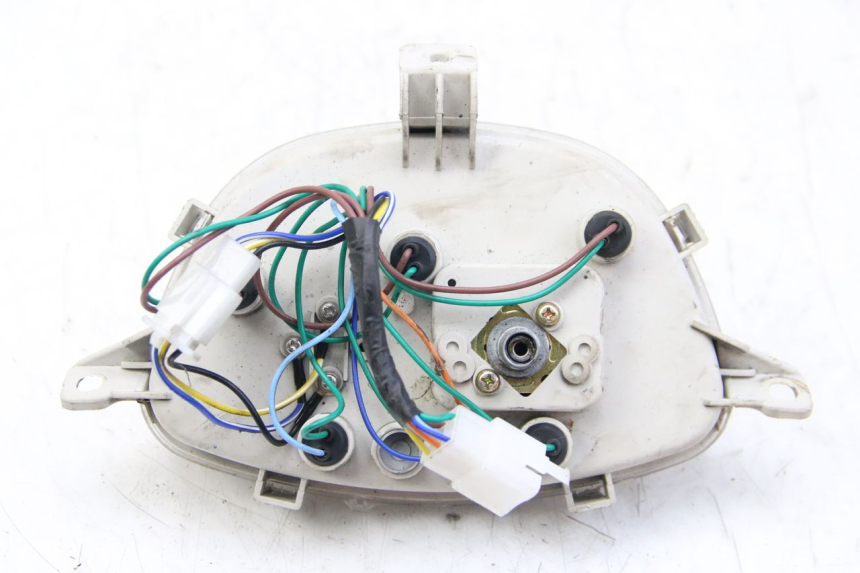 photo de CONTACHILOMETRI JM MOTORS SANTANA 50 (2014 - 2023) - Stato della superficie e materiale