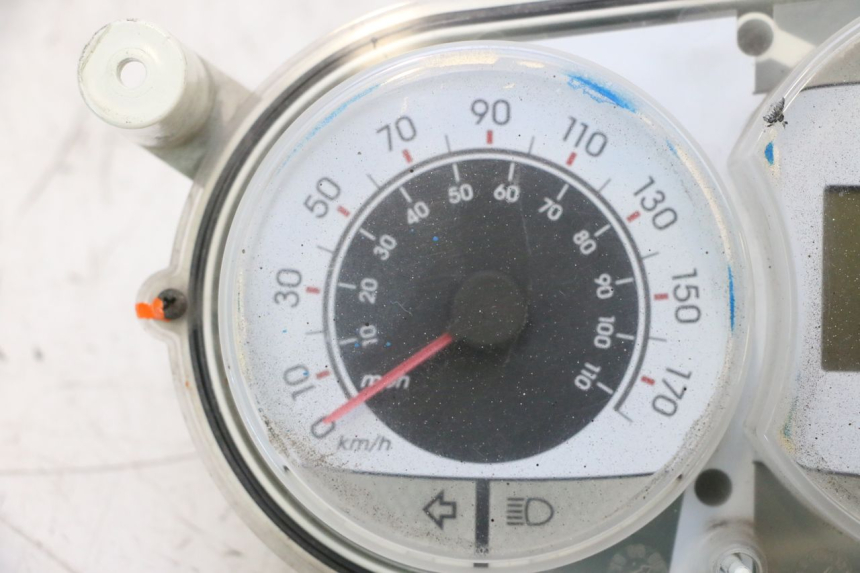 photo de CONTATORE PEUGEOT SATELIS COMPRESSOR K15 125 (2006 - 2009) - Panoramica del profilo