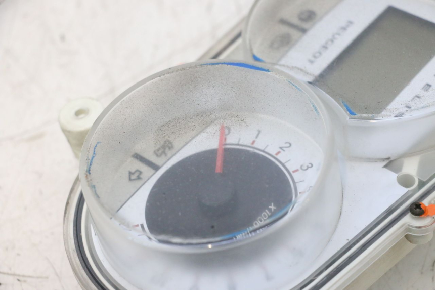 photo de CONTATORE PEUGEOT SATELIS COMPRESSOR K15 125 (2006 - 2009) - Dettagli dei punti di fissaggio