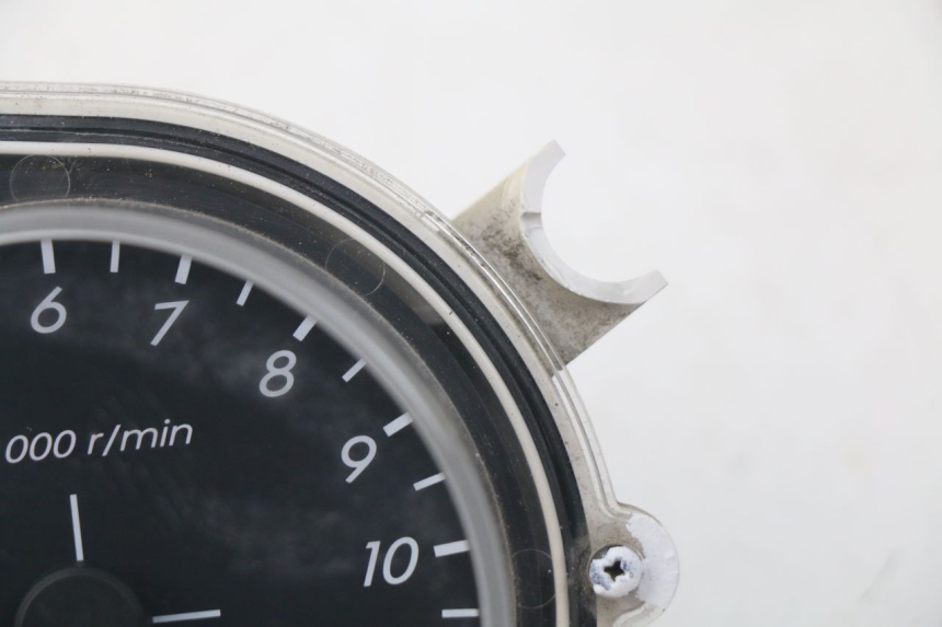 photo de Contachilometri PEUGEOT SATELIS 300 (2012 - 2015) - Caratteristiche distintive