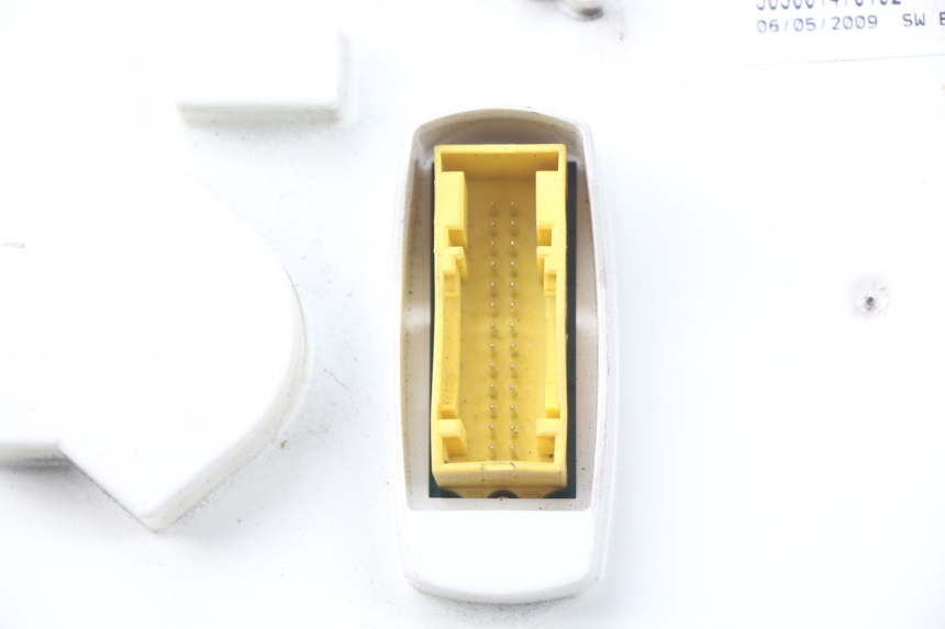 photo de CONTACHILOMETRI PEUGEOT SATELIS 125 (2006 - 2009) - Caratteristiche distintive