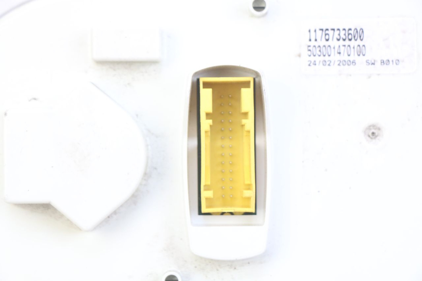 photo de CONTACHILOMETRI PEUGEOT SATELIS 125 (2006 - 2009) - Caratteristiche distintive