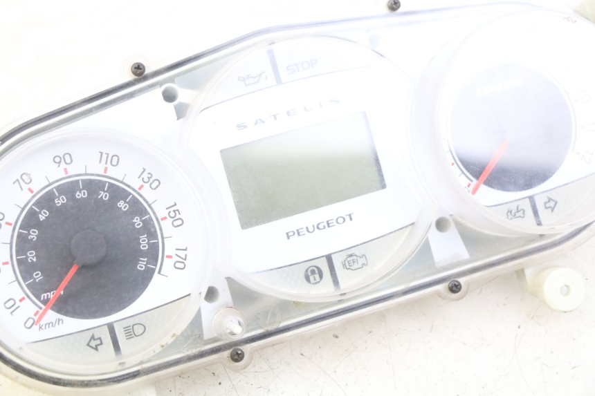 photo de CONTACHILOMETRI PEUGEOT SATELIS 125 (2006 - 2009) - Zoom sui componenti