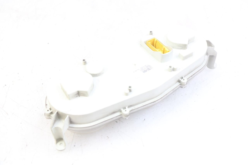 photo de CONTATORE PEUGEOT SATELIS 125 (2010 - 2012) - Primo piano tecnico