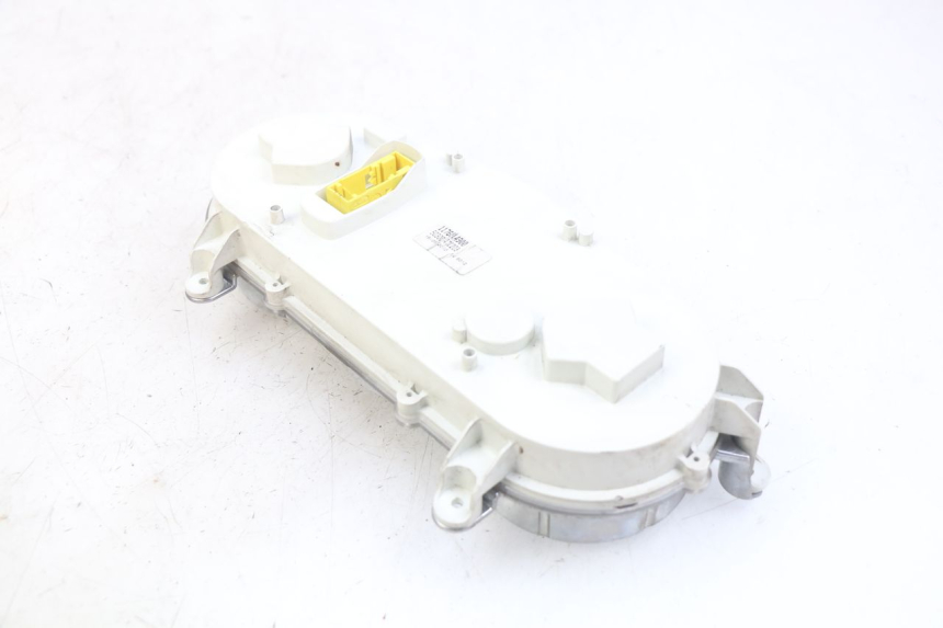 photo de CONTATORE PEUGEOT SATELIS 125 (2010 - 2012) - Zoom sullo stato d'uso