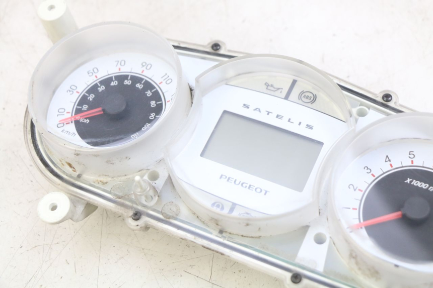 photo de CONTACHILOMETRI PEUGEOT SATELIS 125 (2006 - 2009) - Zoom sullo stato d'uso
