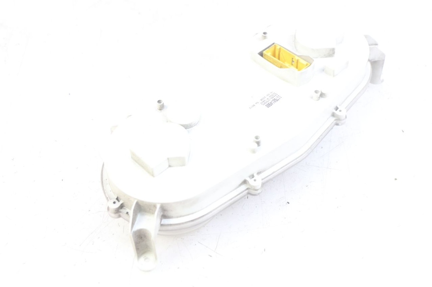 photo de CONTACHILOMETRI PEUGEOT SATELIS 125 (2006 - 2009) - Primo piano tecnico