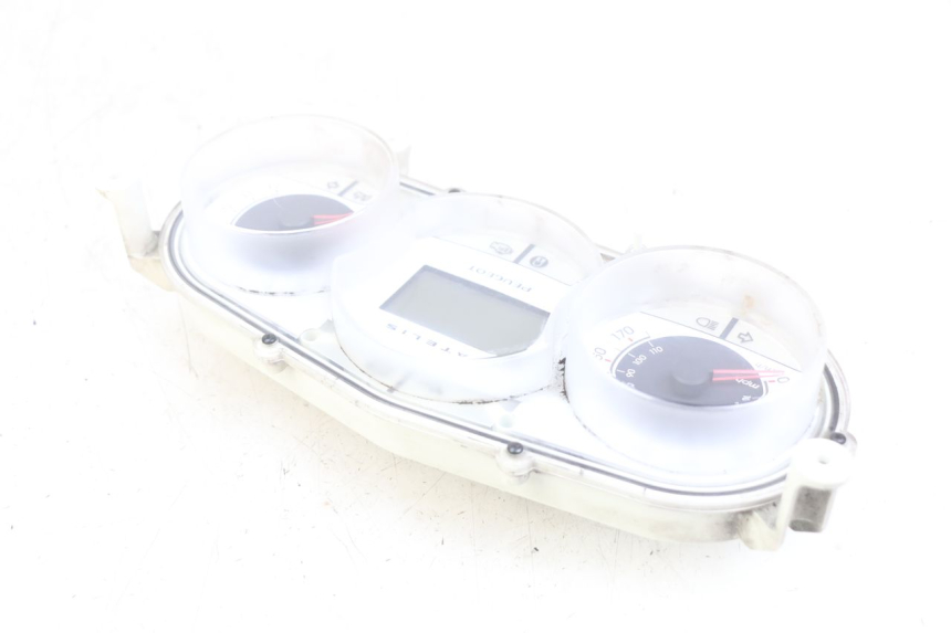 photo de CONTACHILOMETRI PEUGEOT SATELIS 125 (2006 - 2009) - Stato della superficie e materiale