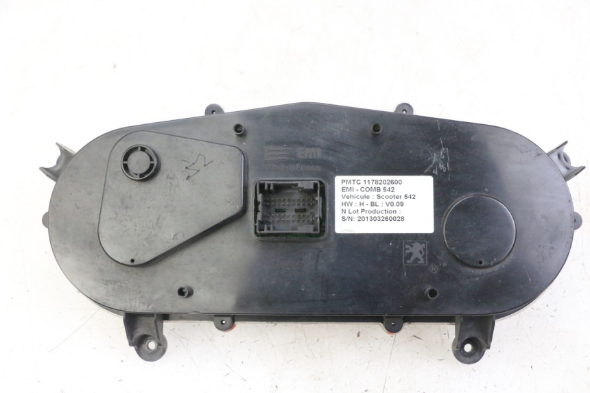 photo de contachilometri PEUGEOT SATELIS 125 (2013 - 2018) - Dettagli dei punti di fissaggio