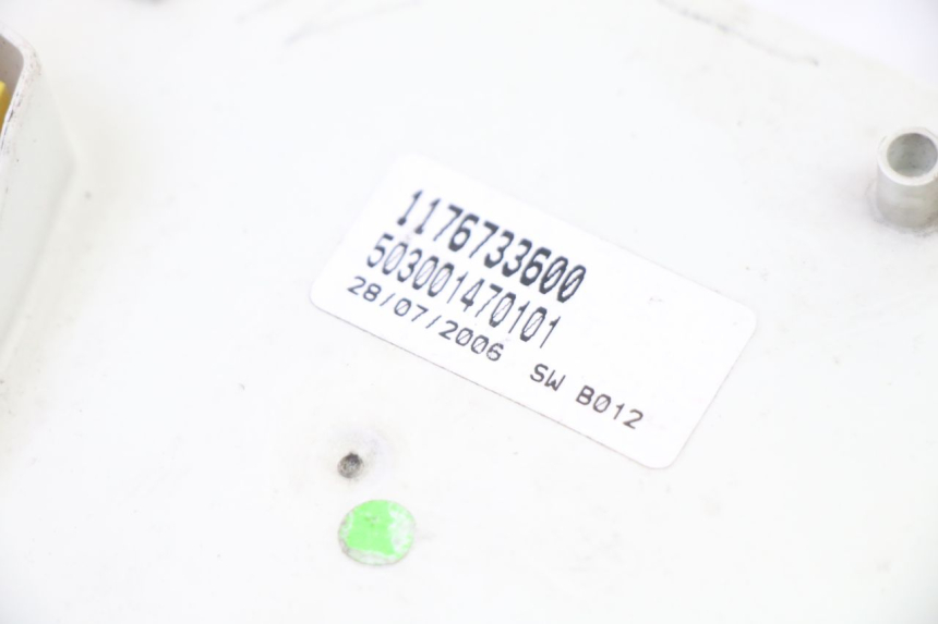 photo de CONTACHILOMETRI PEUGEOT SATELIS 250 (2006 - 2012) - Caratteristiche distintive