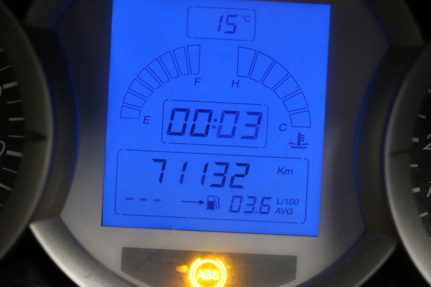 photo de CONTATORE PEUGEOT SATELIS 125 (2010 - 2012) - Zoom sullo stato d'uso