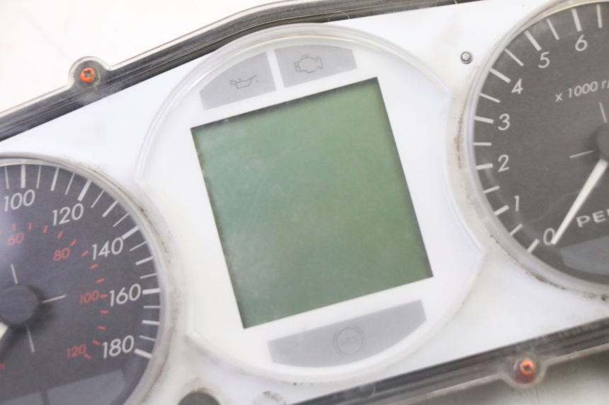 photo de contachilometri PEUGEOT SATELIS 125 (2013 - 2018) - Altra angolazione