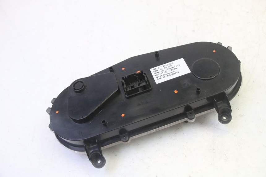 photo de contachilometri PEUGEOT SATELIS 125 (2013 - 2018) - Stato della superficie e materiale