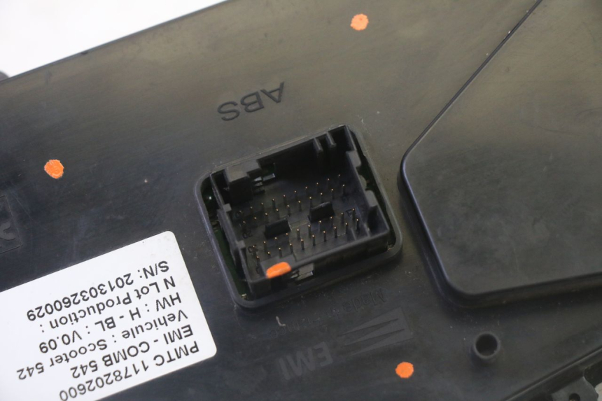 photo de contachilometri PEUGEOT SATELIS 125 (2013 - 2018) - Ricambio usato controllato