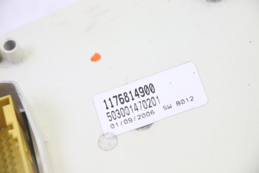 photo de CONTACHILOMETRI PEUGEOT SATELIS 125 (2006 - 2009) - Altra vista dell'articolo